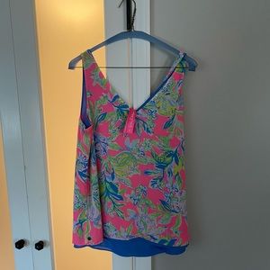 Size Medium Lily Pulitzer sleeveless blouse. Never worn